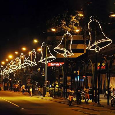 China 2D Modern Xmas Pattern Sculpture Landscape IP65 Outdoor Cross Christmas Street Decoration Light for sale