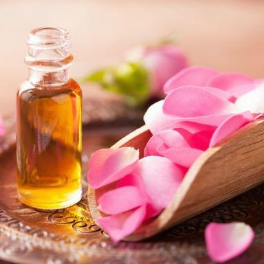 China Aceite de rosa de flores cosméticas de origen natural en venta