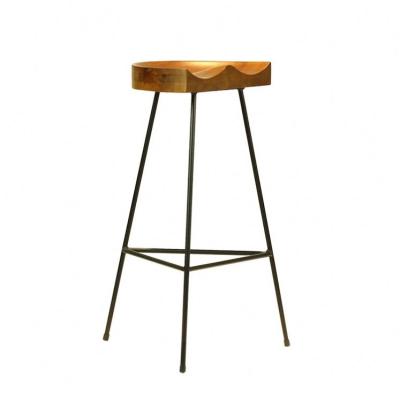 China Hot Product Modern Wooden Umpire Chair Bar Stool Metal Wire Seat Metal Wire Bar Stools For Sale Te koop