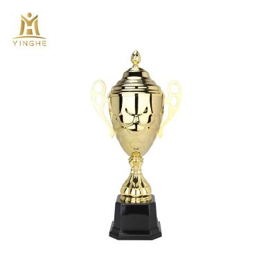 China Wholesale Europe factory price metal sport award world cup trophies and medals for sale