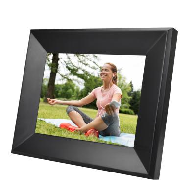 China Low Cost Wifi 8 Inch Wooden Photo Frame With Built-in Memory, Touch Screen, Wall Mountable for sale