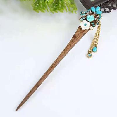 China Japan and Korean style handmade wooden rhinestone Chinese and Japanese style hair stick hairpin pretty female for sale