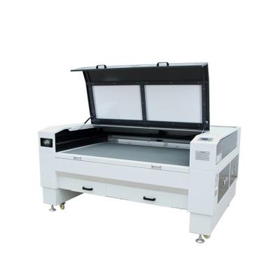 China Laser CUTTING Lihua CO2 Laser Non-metal CCD Small Embroidery Patch Laser Cutting Machine for sale