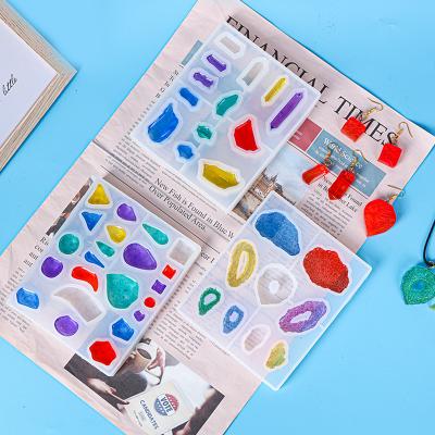 China Diy Sustainable Epoxy Mold Stone Shaped Silicone Pendant Mold Making Epoxy Mold Resin Mold for sale