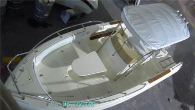 China Weiß 20,5 Fuß einzeln angefertigte Yacht-, Segelboote mit großen Bett-Kissen laufend zu verkaufen