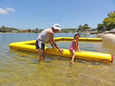 China El llevar fácil modificado para requisitos particulares de la estera inflable del aire de la piscina para la diversión de la agua de mar en venta