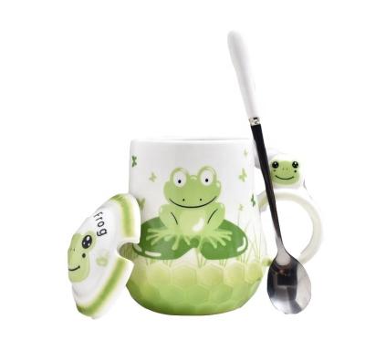 China Stocked 3D Shaped Green And White Frog Cute Ceramic Mugs With Names For Kids Drink Water for sale