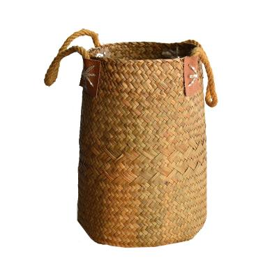 China Europe best-selling natural straw-woven handheld vases with Nordic style seaweed woven flower baskets for sale