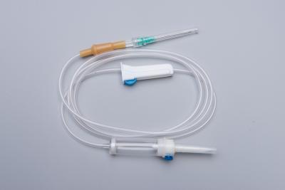 China Conjunto de perfusión desechable esterilizado con gas de EO 20 gotas/ml Conector de bloqueo de Luer en venta