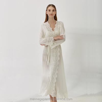 China 8047 QUICK DRY Long Elegant Bride's Dressing Gown For Bride Party for sale