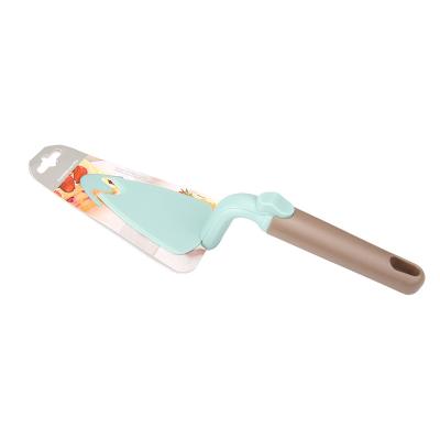 China Viable High Quality Kitchen Tool Cake Turner Adjustable Plastic Baking Pusher Pizza Peel Shovel for sale