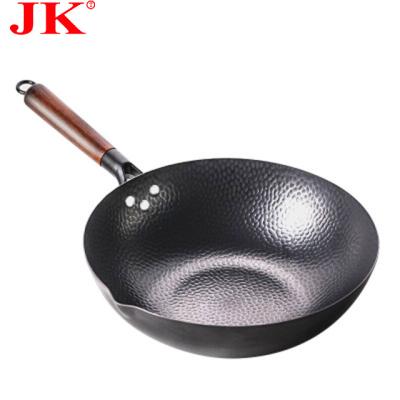 China Cheapest Stocked Black Iron Pots Household Uncoated Pan Non Stick General Old-fashioned Stove Pots Pans Removable Handles for sale