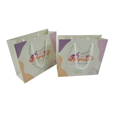 China Wholesale Custom Logo Shopping Bag Biodegradable Paper Bag Recyclable for sale