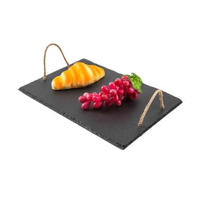 China Sustainable Decorative Rectangle Natural Black Edge 40*25cm Luxury Slate With Jute Rope Handle Serving Tray for sale