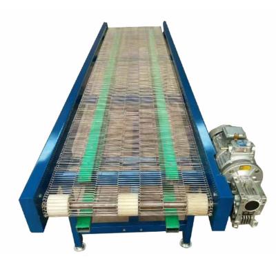 China Heat Resistance Wire Mesh Belt Conveyor Slat Stainless Steel Heat Resistant Dry Flat Belt Conveyor for sale