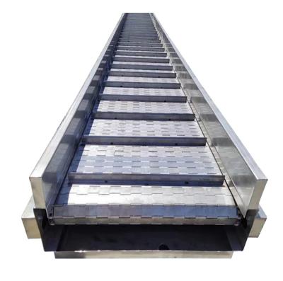 China Heat Resistant Industrial Motorized Stainless Steel Slat Chain Conveyor For Furnace for sale