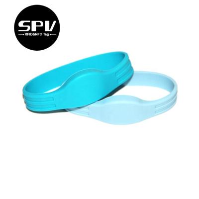 China Adjusatble Ntag 213 Programmable Waterproof NFC Wristband ID Swimming Wristbands for sale