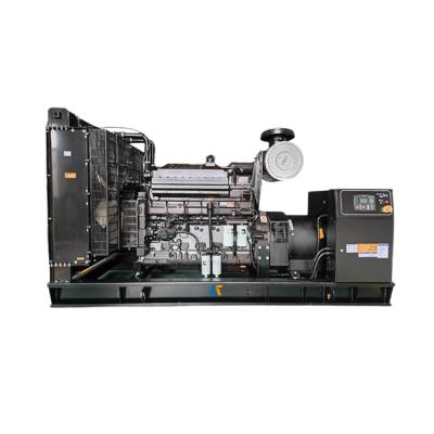 Cina Dongfeng KTA19-G4 Motore Cummins Diesel Generator Set Protezione IP23 8 ore Serbatoio di base in vendita