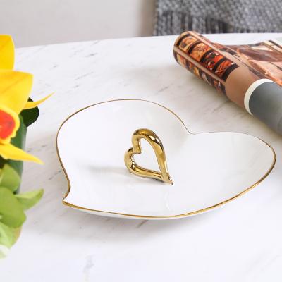 China Viable Ceramic Plates Heart Shape Ceramic Fruit Dishes For Hotel And Home Decoration In Stock for sale