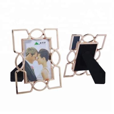 China Disposable high quality metal photo frame wedding table centerpieces for sale