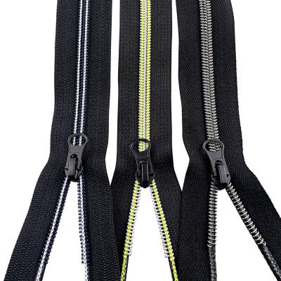 China Viable Manufacturer Custom Long Chain Open End Zipper 3# 5# 8# Clogged Nylon Zipper For Handbag / Clothing for sale