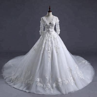 China 2021 Handcrafted Vintage Anti-static Lace New Arrival Flower Appliques Beaded Big Long Tail Chiffon Wedding Dress Sleeves Wedding Dress for sale