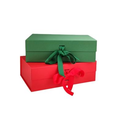 China CMYK 4C Offest CMYK Red Green Clamshell Stamp Recyclable Customized UV Printing Hot Paper Box UV Printing Bowknot Satin Ribbon Sticker Gift Box for sale