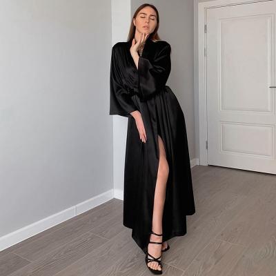 China Custom made women's bathrobe women sex polyester pajamas WR3039 2022 long robe V-neck sexy black color QUICK DRY nightwear for sale