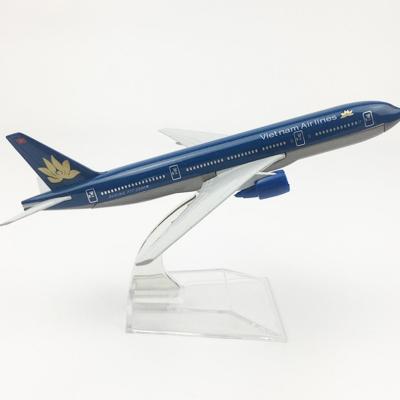 China Wholesale Price Toy Plane Vietnam Airlines B777 Airplane Diecast Desktop Model for sale