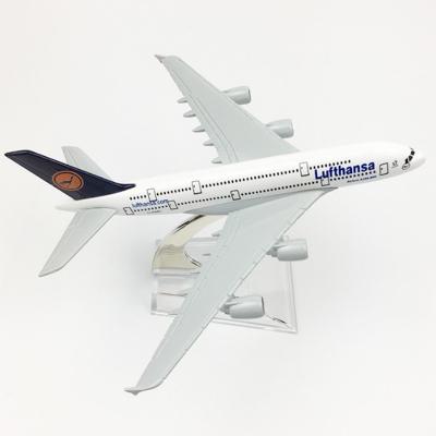 China Diecast Toy Amazon Hot Sale A380 Lufthansa Airline Office Diecast Airplane Model 16cm for sale