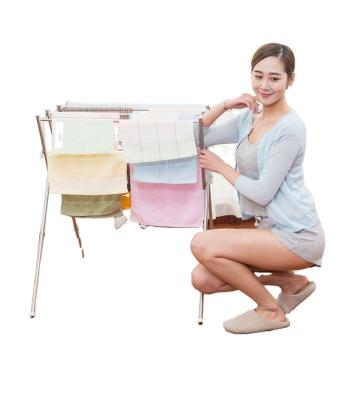 China Stored Bathroom Folding Floor Expandable Modern Hand Towel Rack Free Standing Towel Rack for sale