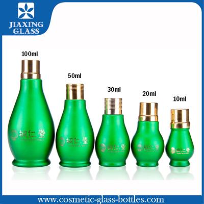 China Round Shaped Glass Essential Oil Bottles With Dropper Green 100Ml for sale