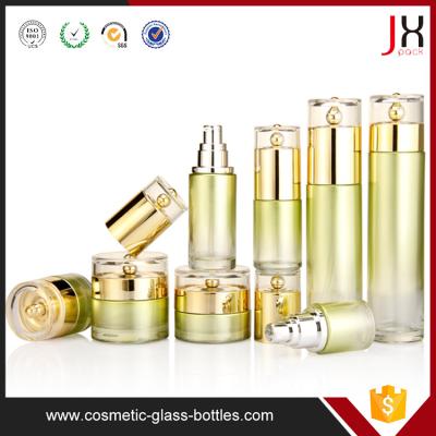 China Luxury 40ml 80ml 100ml Cosmetic Glass Lotion Bottle with Plastic Lid for sale