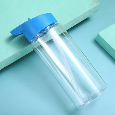 China Food Safety Plastic Water Bottle With Infuser And Straw And Infuser For Summer Sports for sale