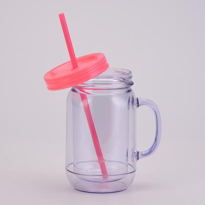 Cina Coppa da bere in plastica unisex con maniglia e tappeto di paglia Capacità 501-600ml Disegno portatile in vendita