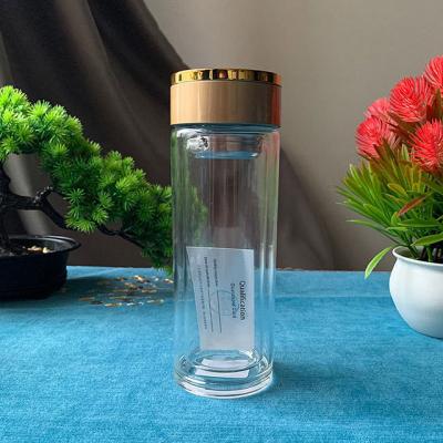 China Eco-vriendelijke glasdrinkwaren 300 ml capaciteit Persoonlijke bulk waterbakken met logo Te koop