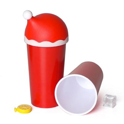 China Mugs Drinkware Type Kerstcadeau 20oz Tumbler Mug met Santa Hat deksel en stro Te koop