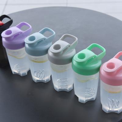 Cina Coppa d'acqua per bambini 300ml Coppa di plastica per attività all'aperto Coppa portatile per escursioni in vendita