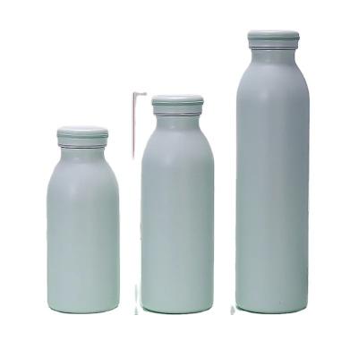 China Botella de agua de acero inoxidable con pintura de caucho suave 350 ml/600 ml de doble pared aislada en venta