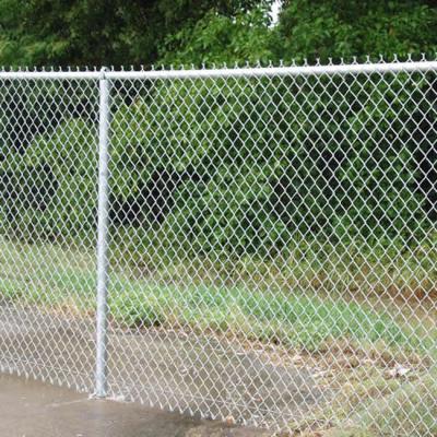 China Easily Assembled Chain Link Mesh Cyclone Wire Mesh Philippines With PVC Coated for sale