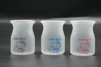 China Milk Bottles PP Plastic Jelly Cups Small Fashion With Clear Plastic Cap for sale