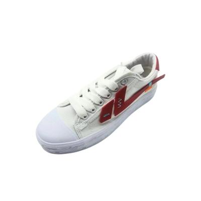 China Comfortable Canvas Shoes Latest Sneakers Shoes Models New Breathable Canvas Sneakers for sale