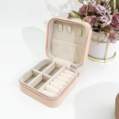 China Custom Romantic Soft Luxury Gift Packaging Ring Box Ring JEWELRI BOX Jewelry Box Gift Packaging Small Customized for sale