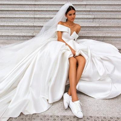 China Simple princess Dress French Hepburn Satin Wedding Dress long tail bride one shoulder Anti-wrinkle custom 2021 new for sale