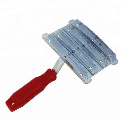 China Easy to Handle Toothed Horse Cattel Cow Pet Equipment Sweat Scraper Curry Comb for sale