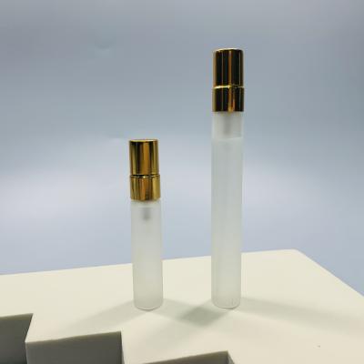 China Small Cosmetic Free Sample Empty Travel Size Round Clear Frosted Glass Perfume Pump Spray Bottle 5ml 10ml for sale