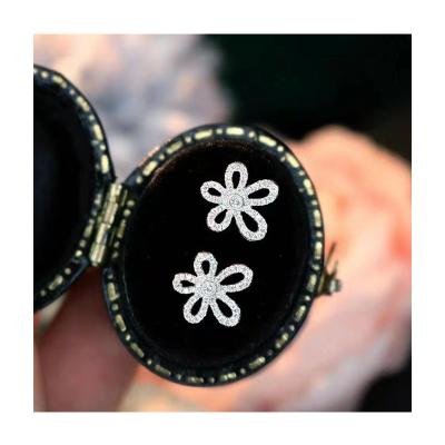 China New Fashion Romantic Design Earrings For Women Statement Flower Drop Earrings Wholesale for sale