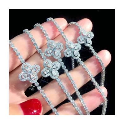 China CLASSIC fashion sweet gifts for women four leaf clover bracelets flower bracelets for sale