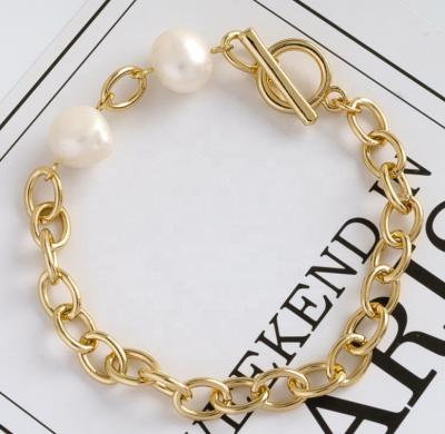 China CLASSIC baroque pearl 18k gold chain bracelet T O link chain bracelet women pearl bracelet for sale