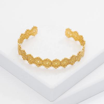 China CLASSIC popular adjustable cute kids flower jewelry bracelet 18k gold copper smart bracelet cc bracelet for sale